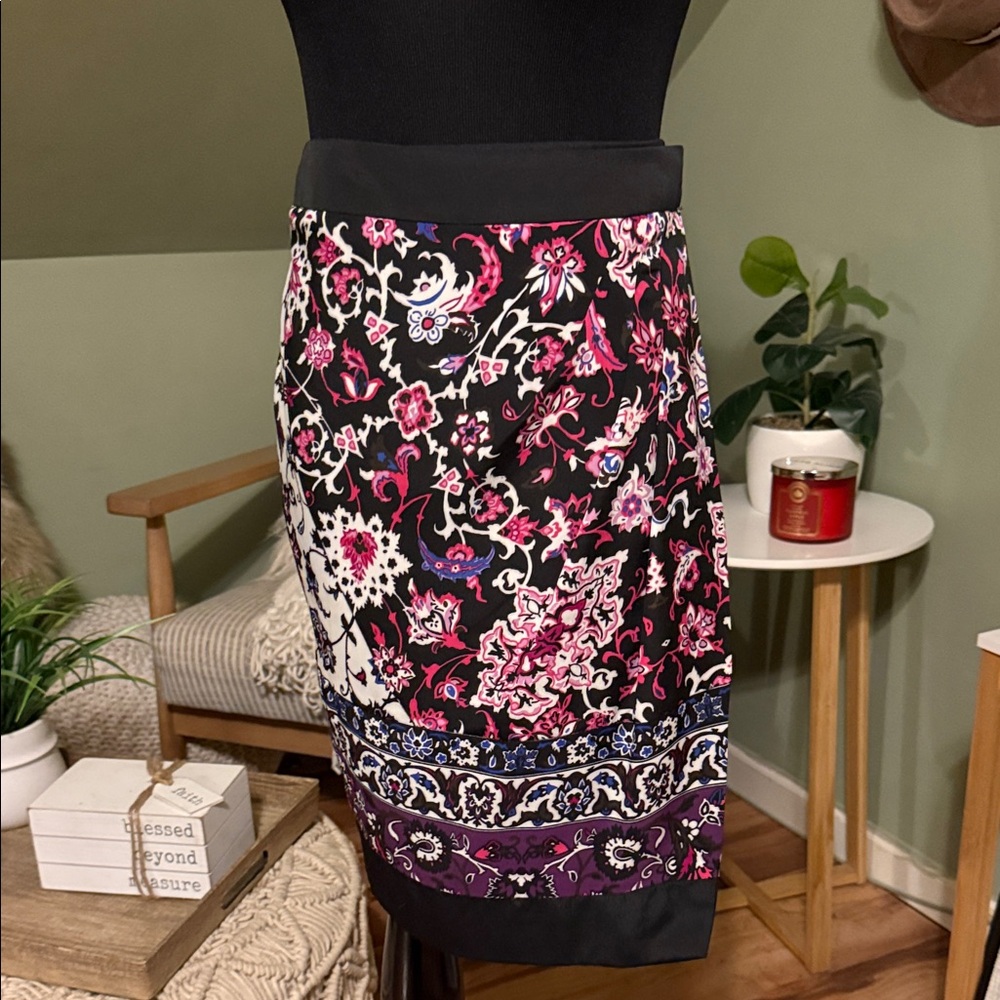 New York & Company Black and Pink Floral Skirt